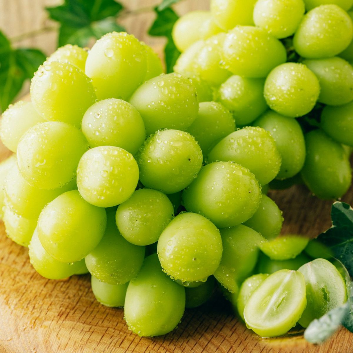 完熟　シャインマスカット　１房（約700～800ｇ） 【送料無料】