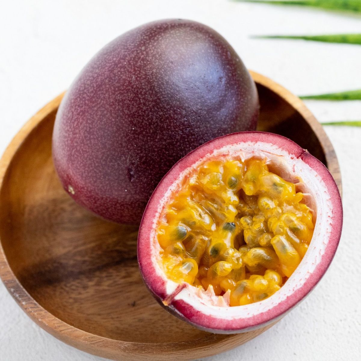 九州産　パッションフルーツ 1kg（11～15玉入り）【送料無料】